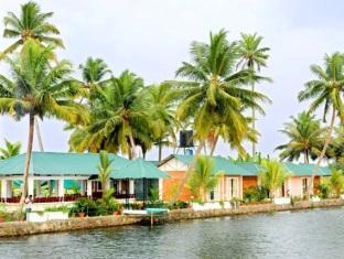 Riverine Resort Alappuzha Esterno foto